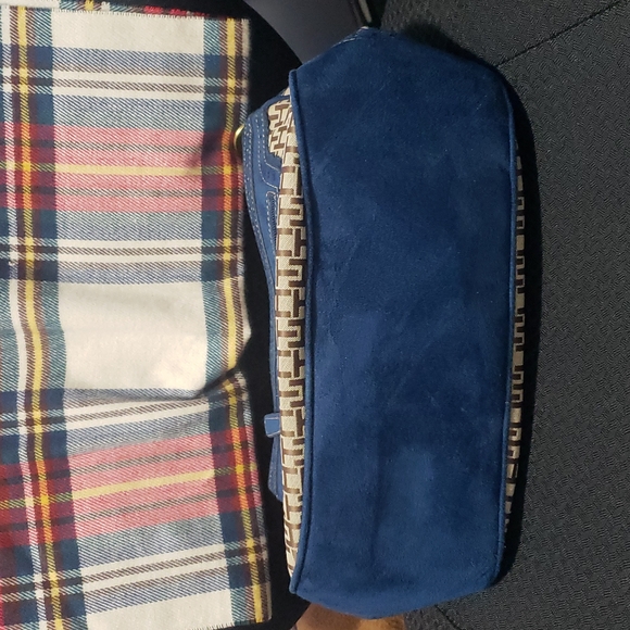 Tommy Hilfiger Purse - Picture 3 of 8